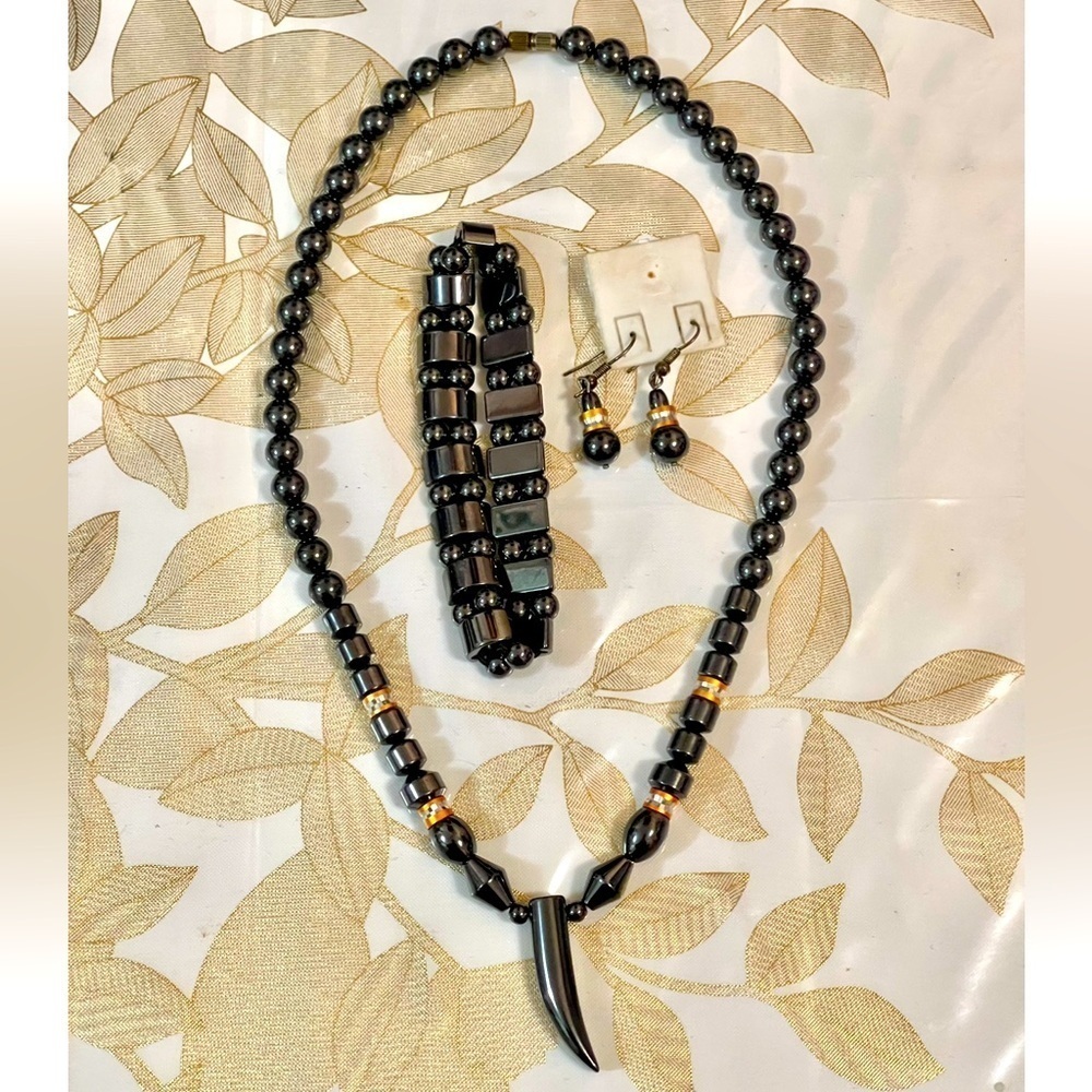 fashion jewelry lot/ Set Of 3 earring,stretch bracelet necklace hematite set
